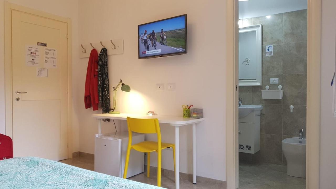 Bed And Breakfast Corticella 24 Bologna Exterior photo